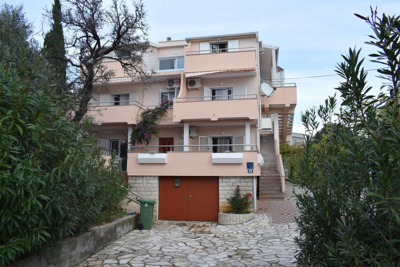 Apartmani Katica Novalja Εξωτερικό φωτογραφία