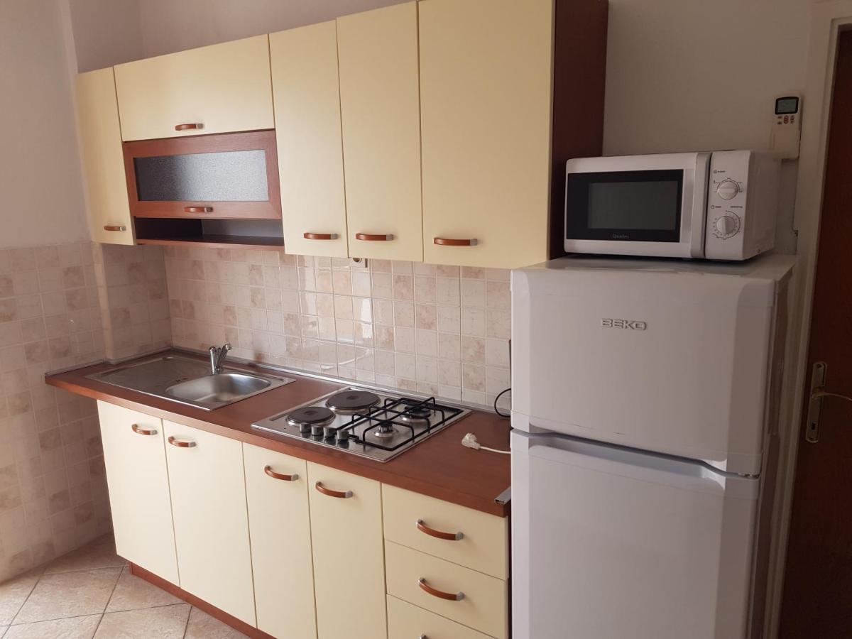 Apartmani Katica Novalja Εξωτερικό φωτογραφία