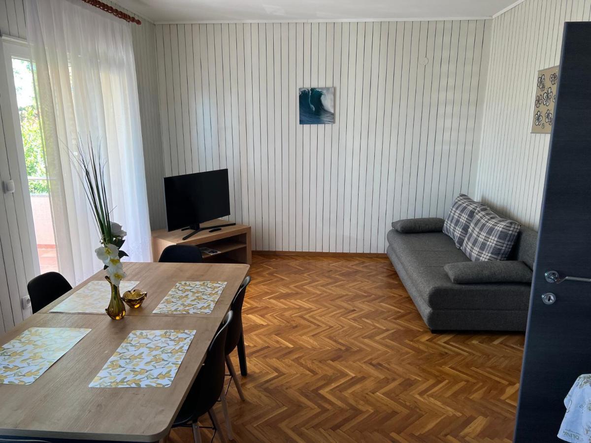 Apartmani Katica Novalja Εξωτερικό φωτογραφία